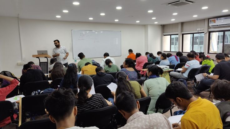 Degree Integrated IAS Coaching vs Traditional UPSC